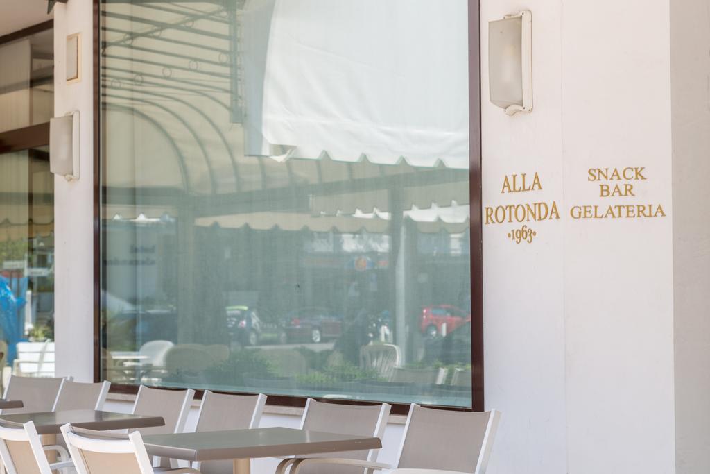 Hotel Alla Rotonda Lido di Jesolo Exterior photo
