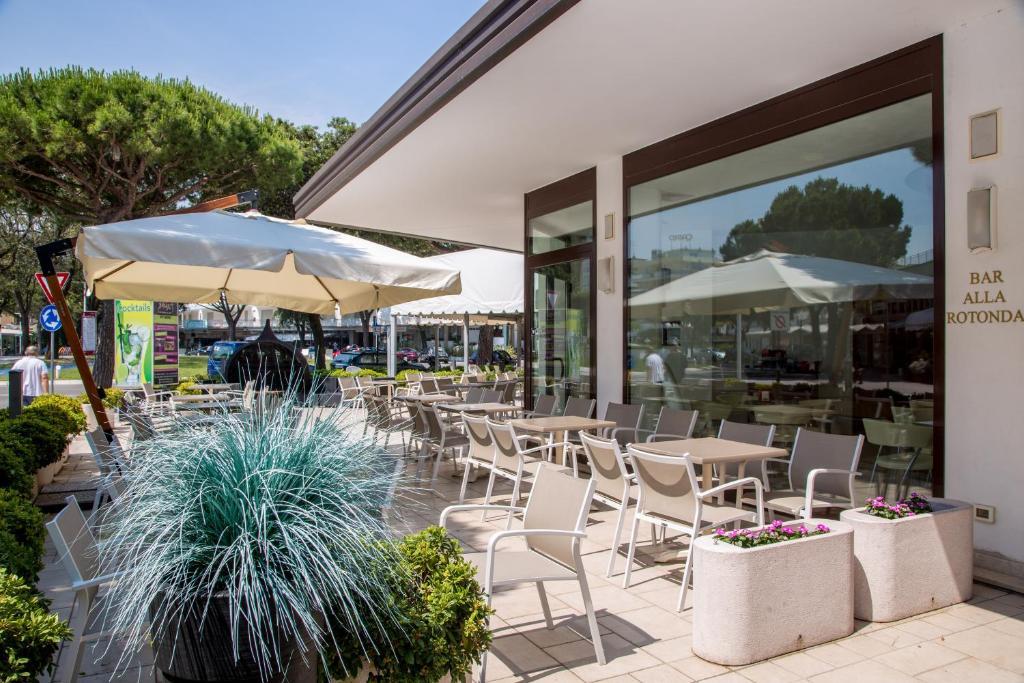 Hotel Alla Rotonda Lido di Jesolo Exterior photo